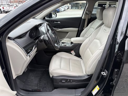 Used 2019 Cadillac XT4 Premium Luxury w/ Cold Weather Package image 10