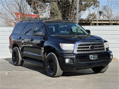 Used 2017 Toyota Sequoia SR5 image 8