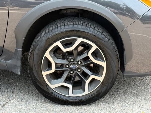 Used 2017 Subaru Crosstrek 2.0i Limited AWD/4WD image 12