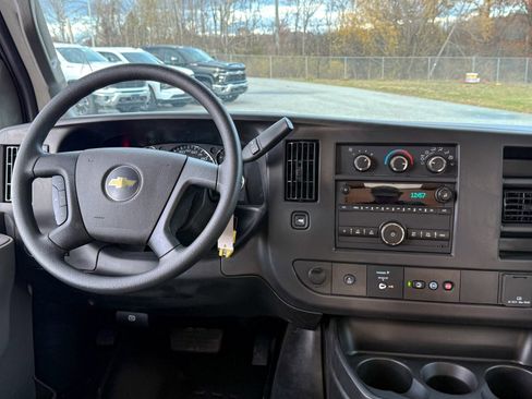New 2025 Chevrolet Express 3500 1WT w/ Power Convenience Package image 23