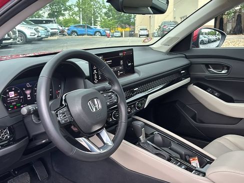 Used 2023 Honda Accord Touring image 26
