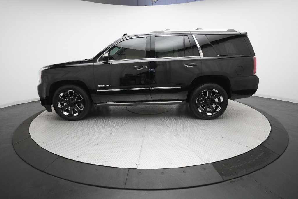 Used 2020 GMC Yukon Denali w/ Denali Ultimate Package AWD/4WD image 24