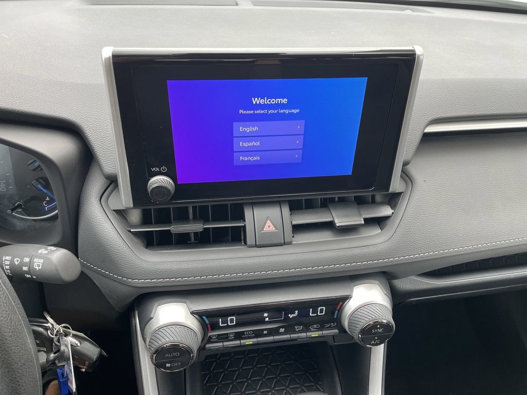 Certified 2024 Toyota RAV4 LE AWD/4WD image 18