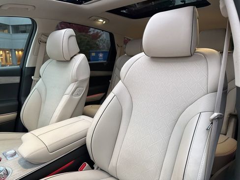 Used 2025 Genesis GV80 3.5T Advanced image 14