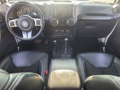 Used 2017 Jeep Wrangler Unlimited Sport image 14