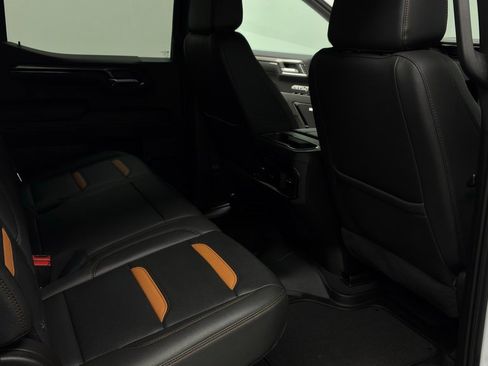 Used 2023 GMC Sierra 1500 AT4 w/ Technology Package image 47