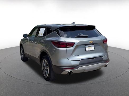 Used 2025 Chevrolet Blazer LT FWD image 11
