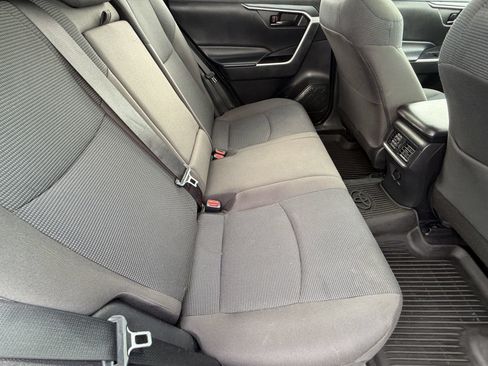 Used 2023 Toyota RAV4 LE FWD image 33