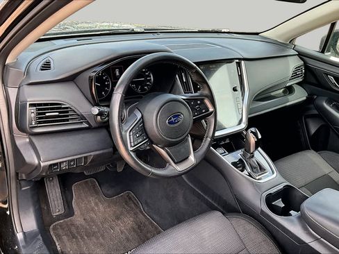 Used 2024 Subaru Outback Premium AWD/4WD image 17