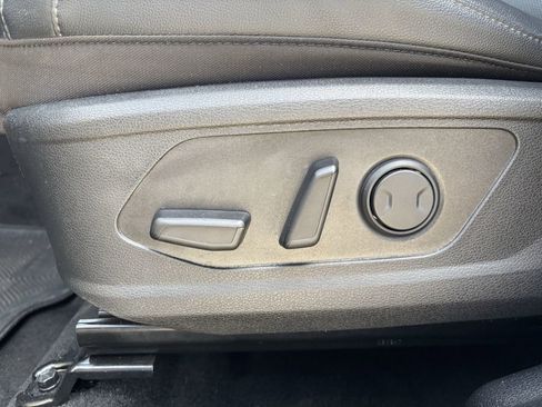 Used 2023 Kia Sportage EX image 20