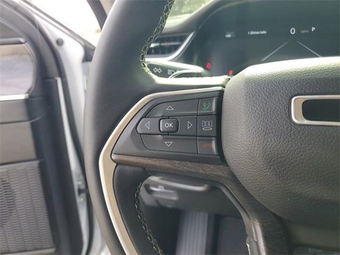 Used 2023 Jeep Grand Cherokee L Limited image 30