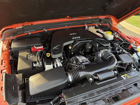 Used 2019 Jeep Wrangler Unlimited Rubicon image 13