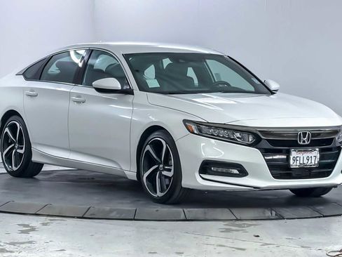 Used 2019 Honda Accord Sport image 9