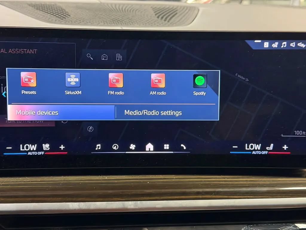 Used 2025 BMW X7 xDrive40i AWD/4WD image 44