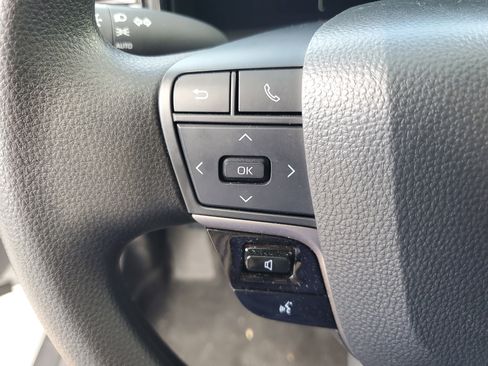 Used 2025 Toyota Camry LE FWD image 17