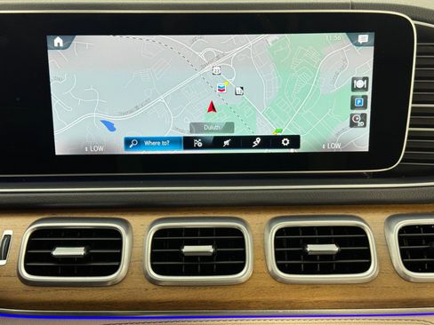 Used 2021 Mercedes-Benz GLS 580 4MATIC image 26