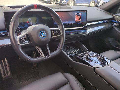 Used 2025 BMW i5 M60 AWD/4WD image 29