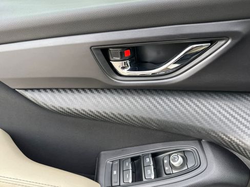 Used 2024 Subaru Ascent Premium w/ Convenience Package image 10