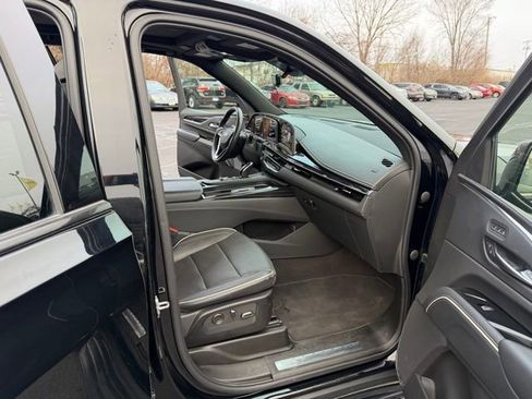 Used 2023 Cadillac Escalade Sport AWD/4WD image 23