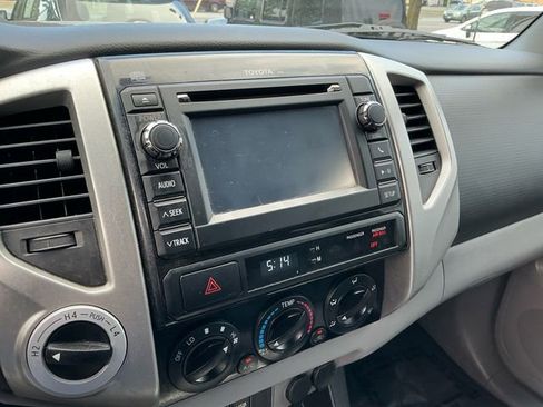 Used 2013 Toyota Tacoma 4x4 Double Cab w/ TRD Sport Pkg image 21