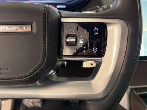 Used 2024 Land Rover Range Rover Long Wheelbase SE image 13