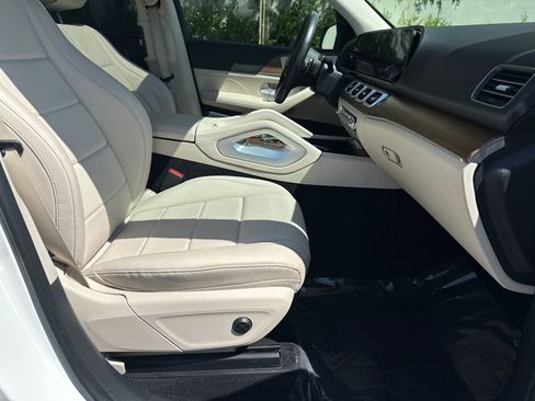 Used 2023 Mercedes-Benz GLE 350 4MATIC w/ Premium Package image 13