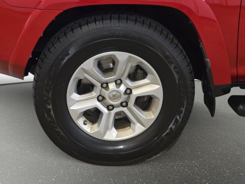 Used 2021 Toyota 4Runner SR5 RWD image 30