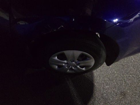 Used 2017 Kia Forte LX image 13