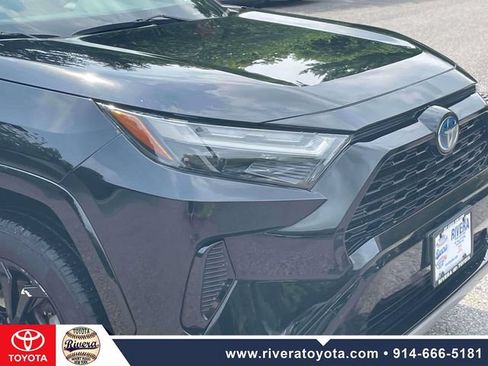 Used 2023 Toyota RAV4 SE w/ Convenience Package AWD/4WD image 10