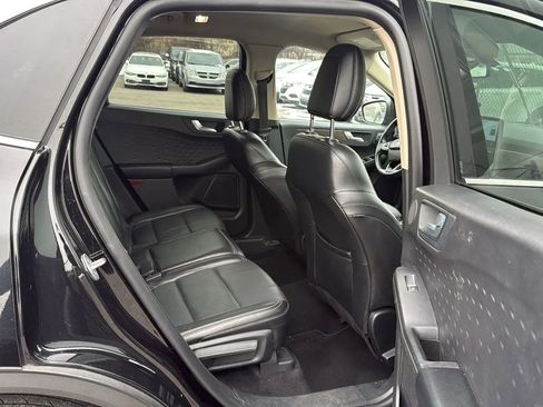 Used 2020 Ford Escape Titanium image 26