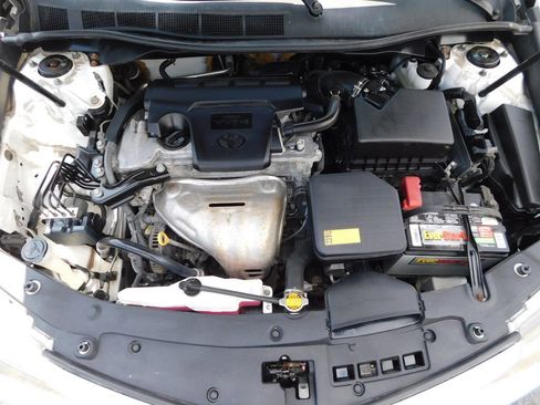 Used 2014 Toyota Camry SE FWD image 30