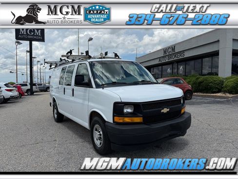 Used 2017 Chevrolet Express 2500 RWD image 1