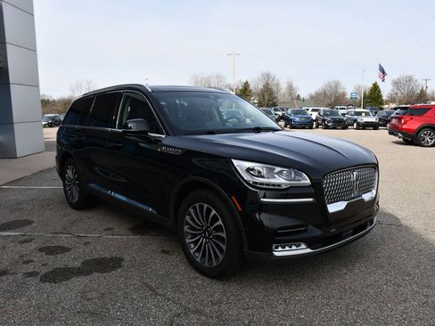 Used 2022 Lincoln Aviator Reserve w/ Equipment Group 201A AWD/4WD image 9
