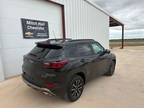 New 2026 Chevrolet TrailBlazer ACTIV w/ Convenience Package FWD image 3