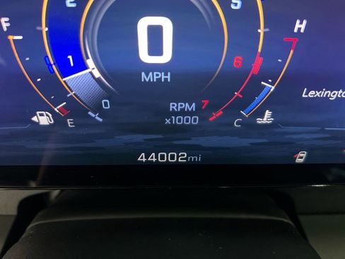 Used 2024 Chevrolet Traverse LS w/ Midnight/Sport Edition image 13