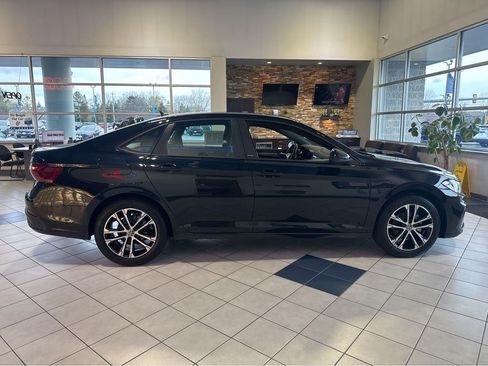 Used 2025 Volkswagen Jetta Sport FWD image 14