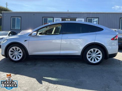 Used 2016 Tesla Model X 75D AWD/4WD image 5