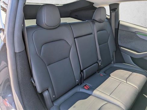 Used 2026 Tesla Model Y 2WD image 19