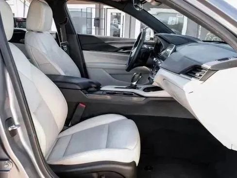 Used 2022 Cadillac CT4 Luxury w/ Sun And Sound Package image 45