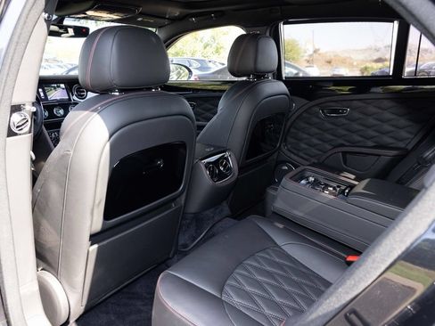 Used 2019 Bentley Mulsanne RWD image 44