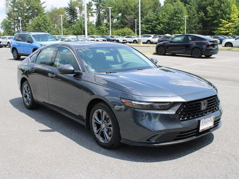 Used 2023 Honda Accord EX image 2