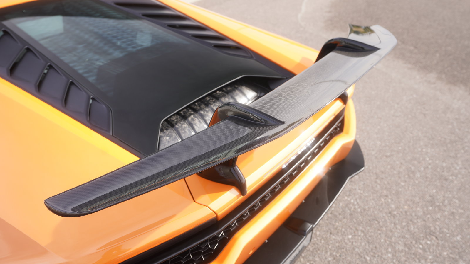 Used 2015 Lamborghini Huracan LP 610-4 AWD/4WD image 12