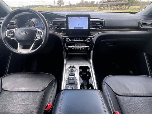 Certified 2023 Ford Explorer Limited AWD/4WD image 12