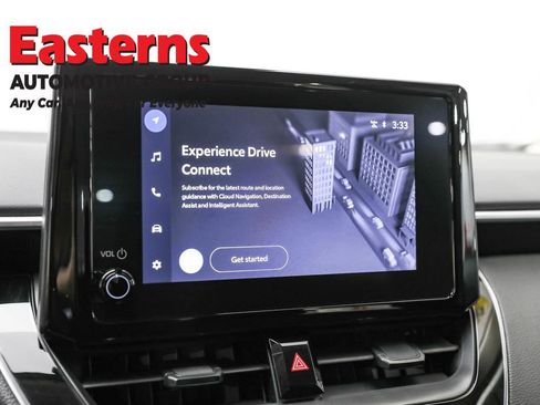 Used 2025 Toyota Corolla LE image 18