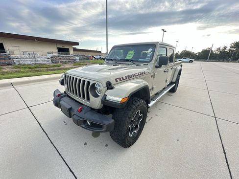 Used 2022 Jeep Gladiator Rubicon w/ LED Lighting Group AWD/4WD image 18