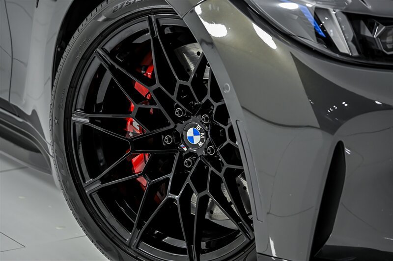 Used 2025 BMW M3 Competition w/ Executive Package AWD/4WD image 3