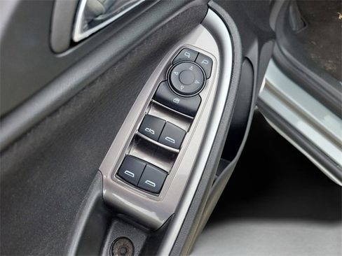 Used 2024 Chevrolet Malibu LT image 14