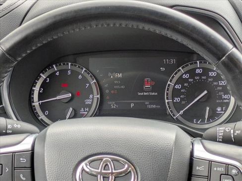 Used 2020 Toyota Highlander Limited image 28