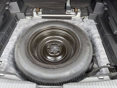 Certified 2021 Nissan Rogue SV image 9