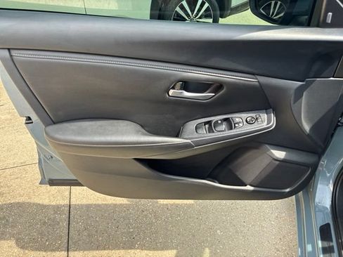 Used 2024 Nissan Sentra SV FWD image 19